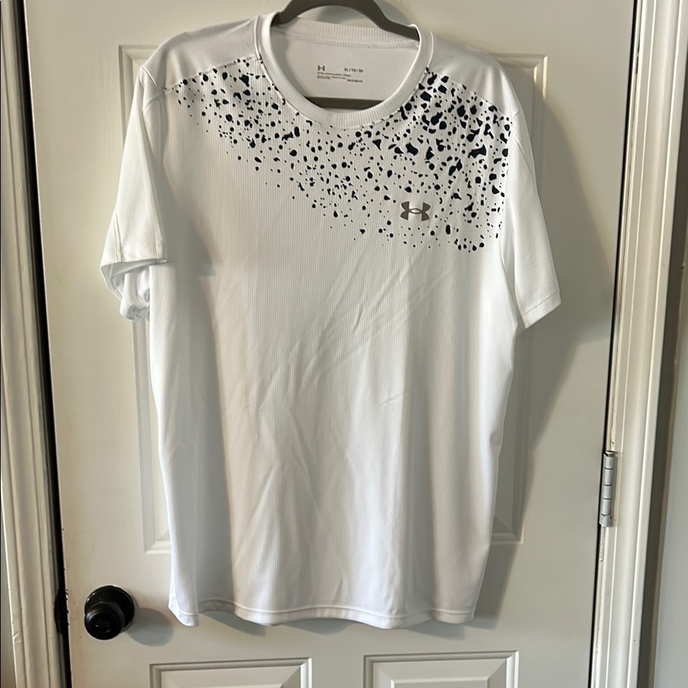 Under Armour Black and White Short Sleeve Tee with Unique Design